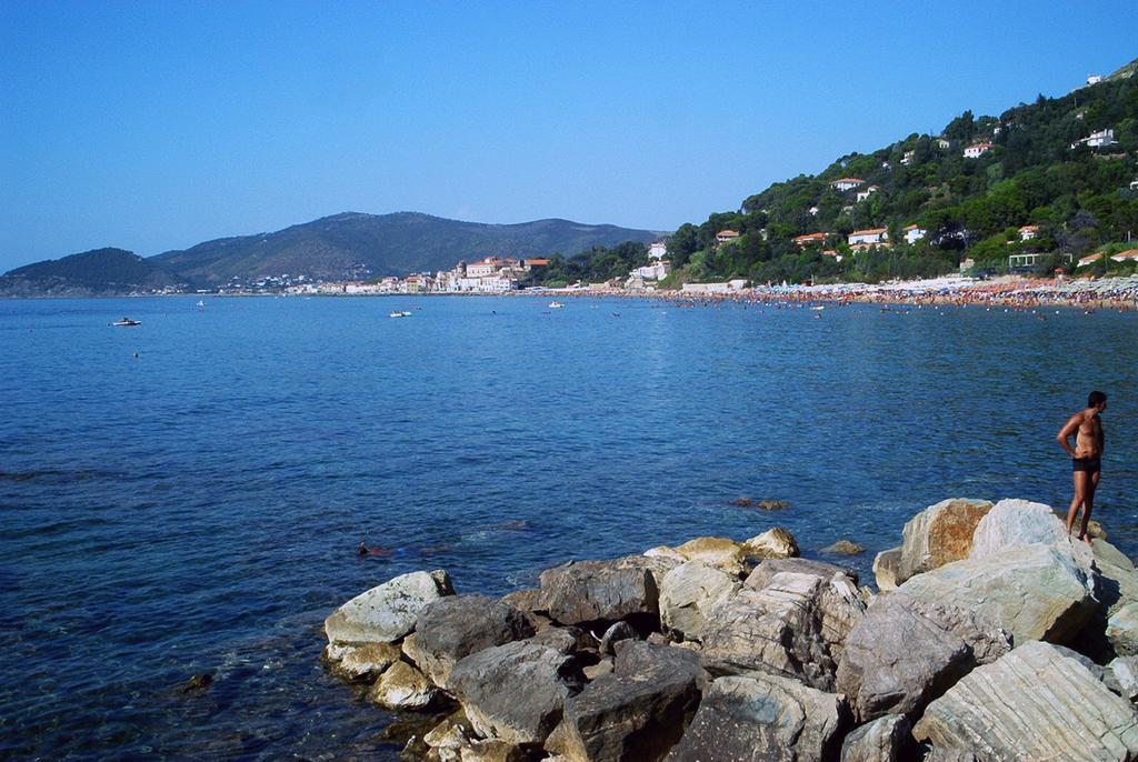 Residence Domus Cilento กัสเตลลาบาเต ภายนอก รูปภาพ