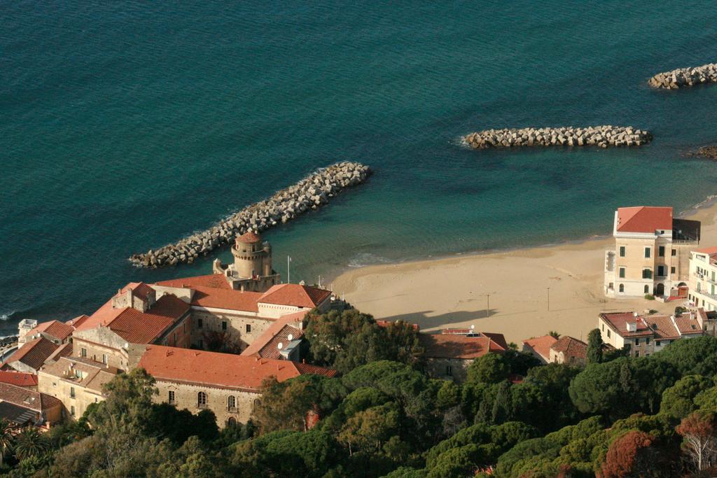 Residence Domus Cilento กัสเตลลาบาเต ภายนอก รูปภาพ
