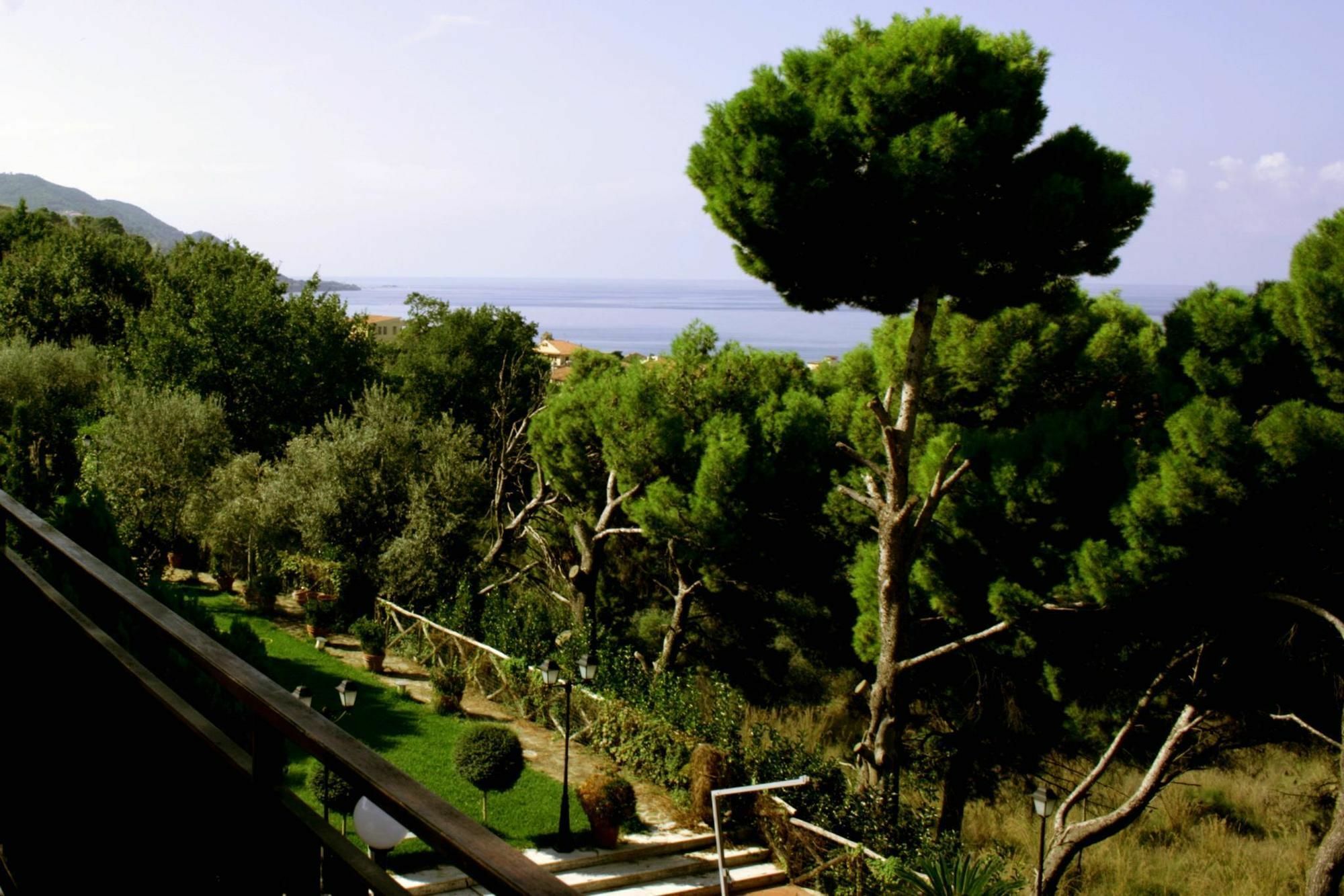 Residence Domus Cilento กัสเตลลาบาเต ภายนอก รูปภาพ